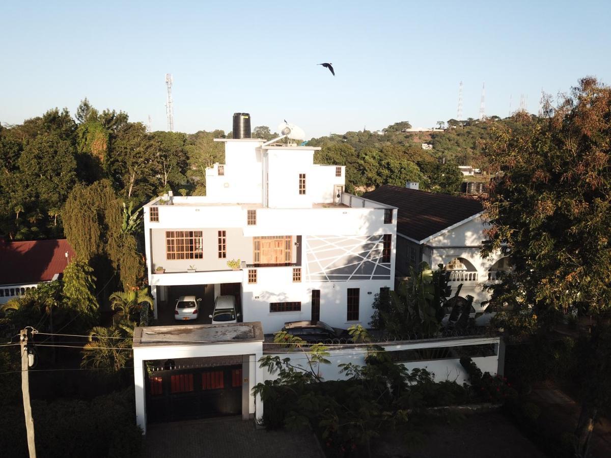 Arusha Royal Bed & Breakfast Exterior foto