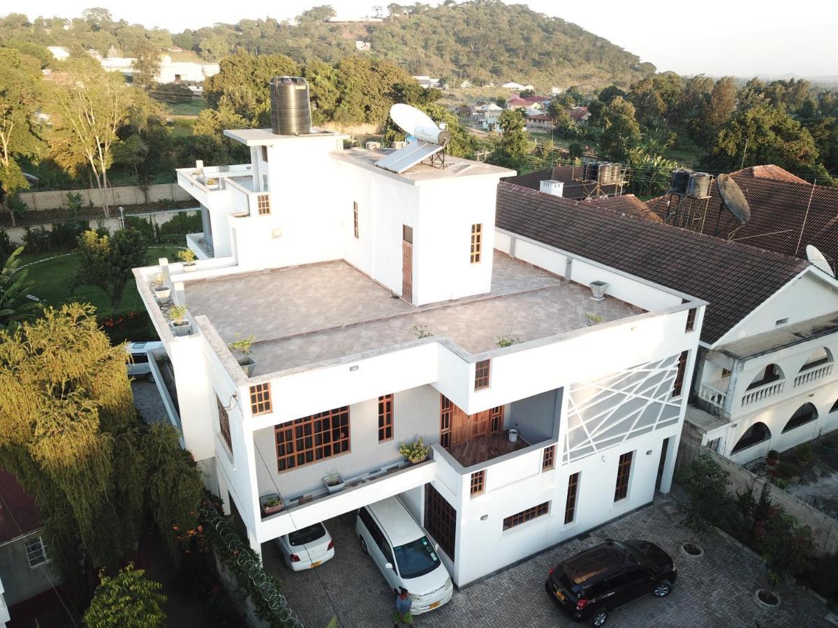 Arusha Royal Bed & Breakfast Exterior foto